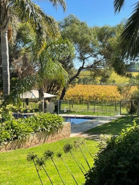 Amande Bed&Breakfast Mclaren Vale Buitenkant foto